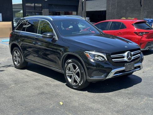 Used 2019 Mercedes-Benz GLC 350e 4MATIC image 7