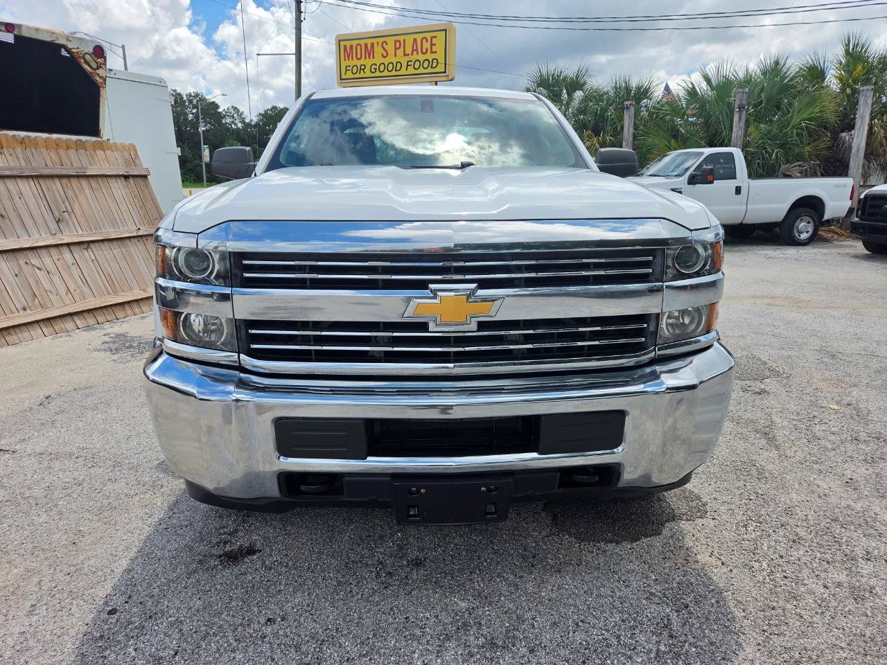 Used 2018 Chevrolet Silverado 2500 W/T RWD image 8
