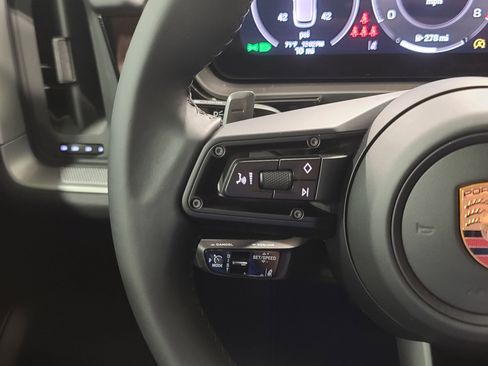 New 2026 Porsche Cayenne image 17