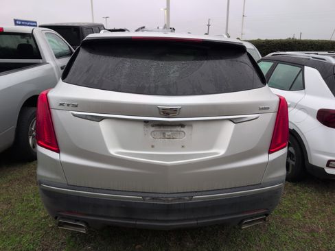 Used 2017 Cadillac XT5 Luxury w/ Driver Awareness Package image 3