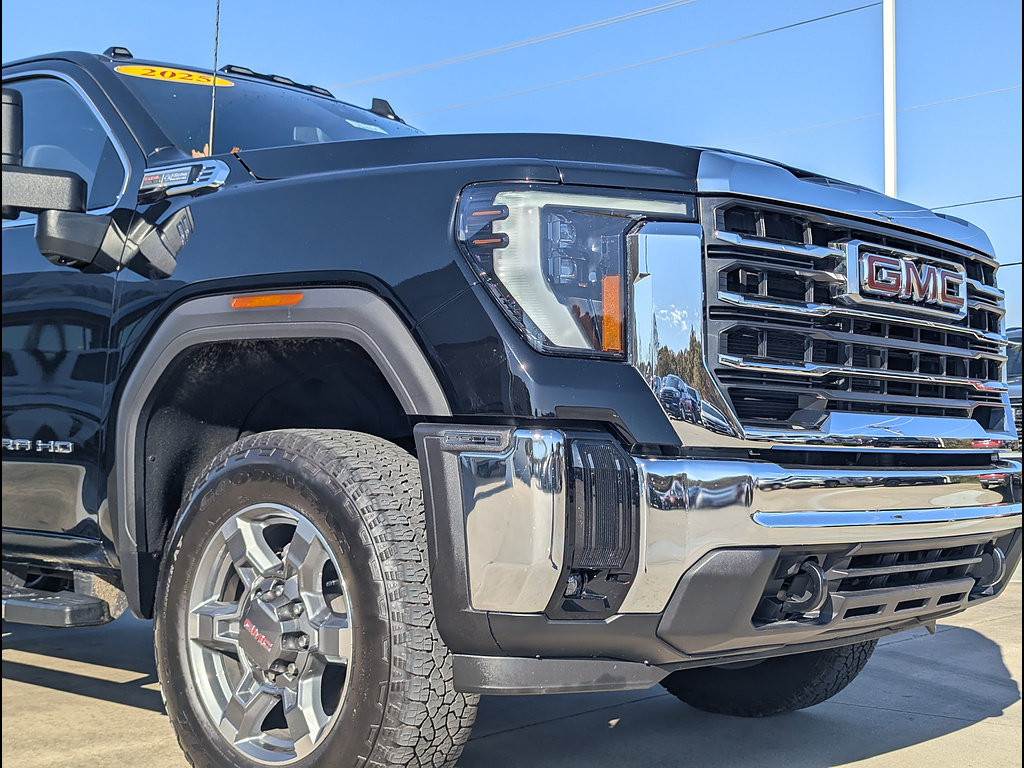 Certified 2025 GMC Sierra 2500 SLE AWD/4WD image 10
