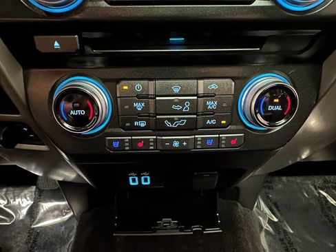 Used 2016 Ford F150 Lariat AWD/4WD image 13