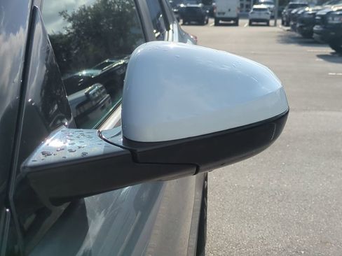 Used 2021 Chevrolet TrailBlazer ACTIV w/ Sun and Liftgate Package FWD image 13