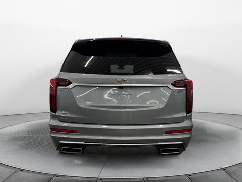 Used 2023 Cadillac XT6 Premium Luxury image 6