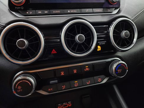 Used 2023 Nissan Sentra SV image 40