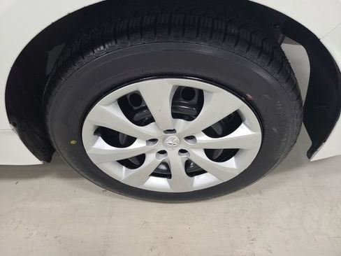 Used 2023 Toyota Corolla LE FWD image 36
