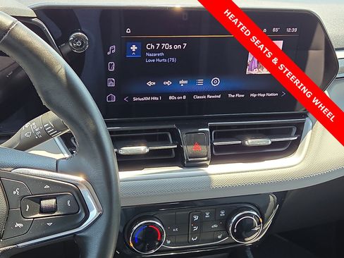 Used 2024 Chevrolet TrailBlazer LT w/ LT Cold Weather Package FWD image 16