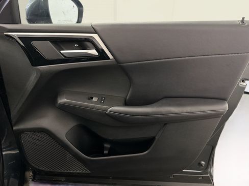 Used 2024 Mitsubishi Outlander SE image 34