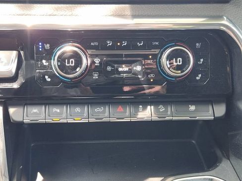Used 2024 GMC Sierra 1500 Denali w/ Technology Package AWD/4WD image 20