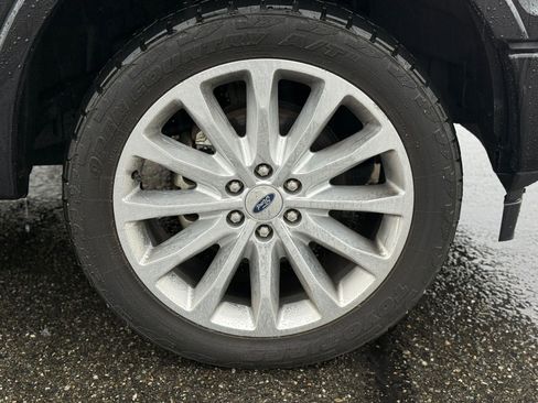 Used 2019 Ford F150 Limited image 9