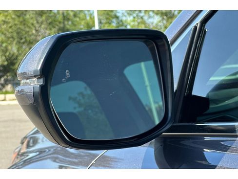 Used 2022 Honda CR-V Touring image 8