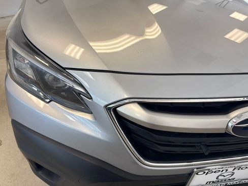 Used 2022 Subaru Outback Premium AWD/4WD image 9
