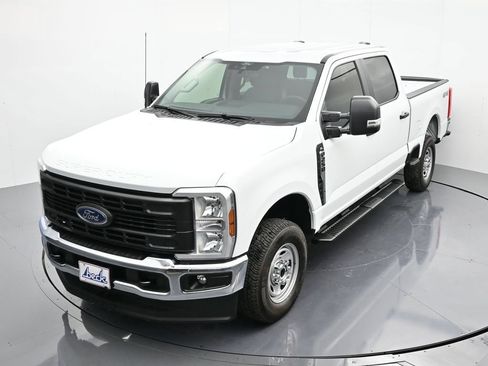 New 2026 Ford F250 XL w/ XL Chrome Package AWD/4WD image 31