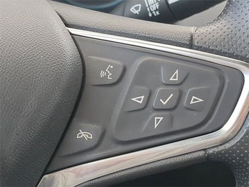 Used 2020 Chevrolet Equinox LS w/ LS Convenience Package image 24