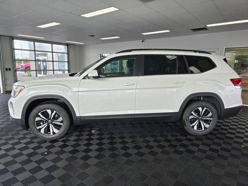 New 2026 Volkswagen Atlas SE image 7
