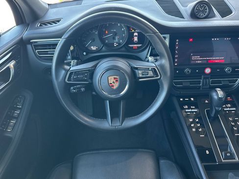 Used 2024 Porsche Macan AWD/4WD image 16