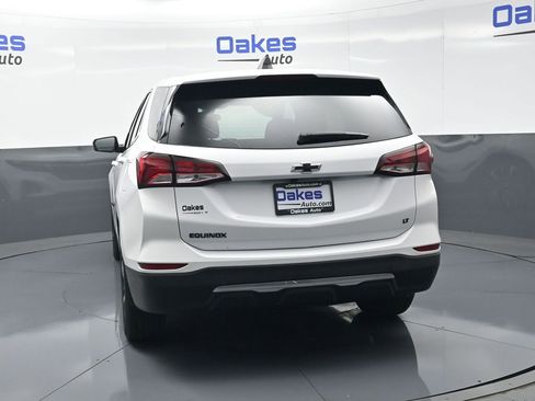 Used 2022 Chevrolet Equinox LT w/ LPO, Blackout Package FWD image 7