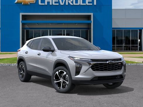 New 2026 Chevrolet Trax RS w/ Sunroof Package FWD image 7