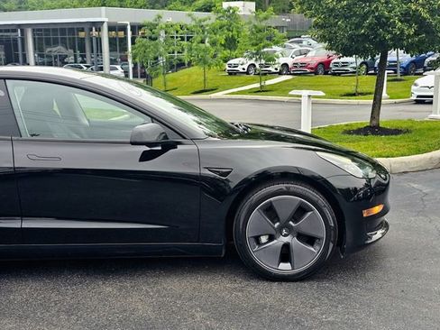 Used 2023 Tesla Model 3 Standard Range RWD image 5