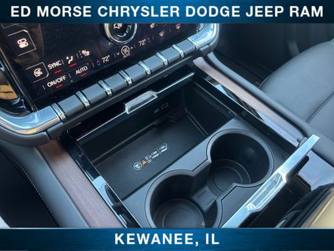 Used 2025 GMC Yukon Denali image 31