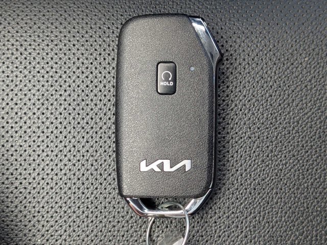 Used 2025 Kia Sportage SX AWD/4WD image 36