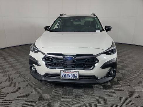 Used 2025 Subaru Crosstrek 2.5i Limited w/ Crosstrek Mirror Package image 9