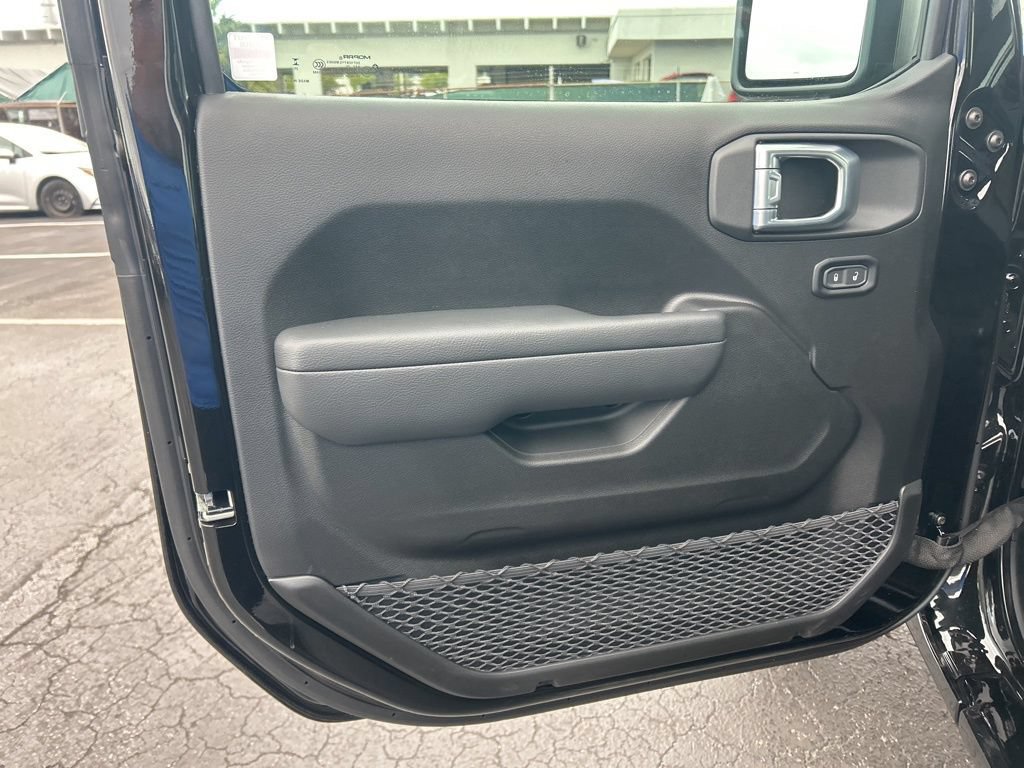 New 2026 Jeep Wrangler Sport AWD/4WD image 33