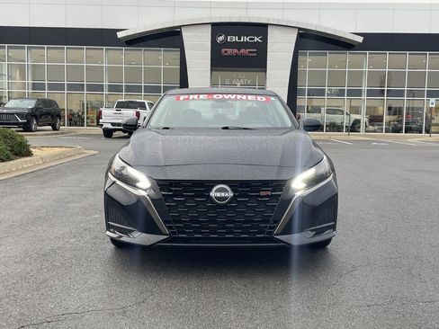 Used 2025 Nissan Altima 2.5 SR image 2