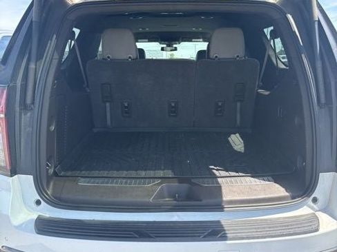 Used 2022 Chevrolet Suburban Z71 AWD/4WD image 45