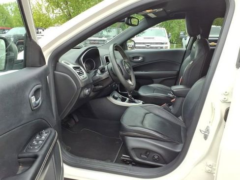 Used 2021 Jeep Compass Latitude AWD/4WD image 10