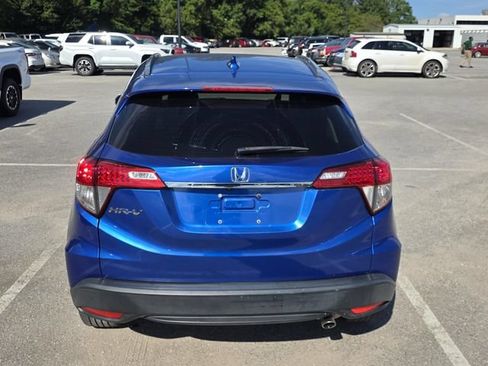 Used 2022 Honda HR-V EX image 3
