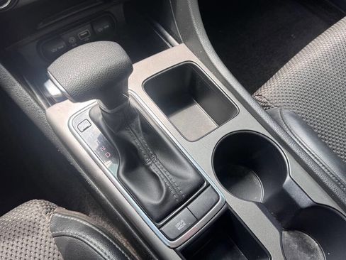 Used 2020 Kia Optima S image 12