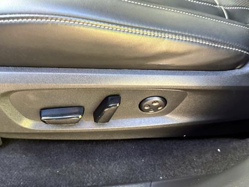 Used 2023 INFINITI QX60 Luxe image 16