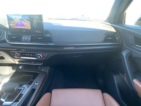 Used 2024 Audi Q5 2.0T Premium w/ Convenience Package image 20