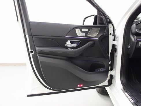 New 2026 Mercedes-Benz GLE 53 AMG 4MATIC Coupe image 14