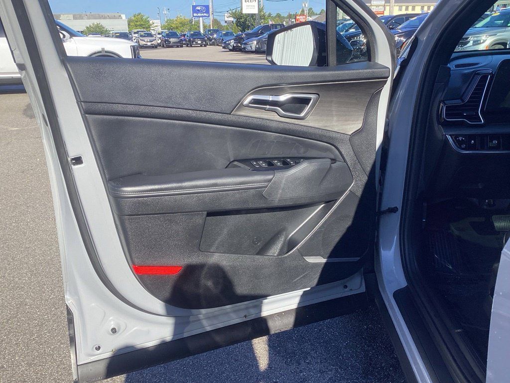 Used 2024 Kia Sportage X-Line w/ X-Line Premium Package AWD/4WD image 12