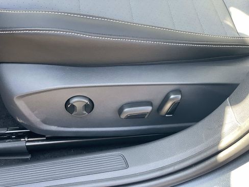 New 2026 Volkswagen Jetta SE FWD image 23