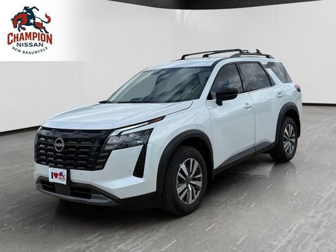 New 2026 Nissan Pathfinder SL AWD/4WD image 1