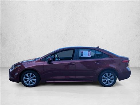 Used 2025 Toyota Corolla LE image 9