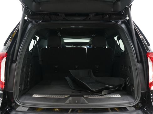 Used 2023 GMC Yukon XL Denali Ultimate w/ LPO, Floor Liner Package AWD/4WD image 19