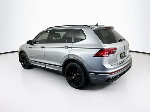 Used 2023 Volkswagen Tiguan SE R-Line FWD image 5