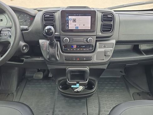 Used 2025 RAM ProMaster 2500 w/ Convenience Group FWD image 12