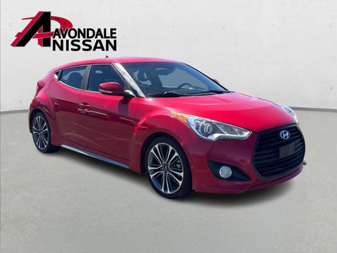 Used 2017 Hyundai Veloster Turbo image 9
