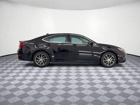 Used 2017 Lexus ES 350 w/ Luxury Package FWD image 8