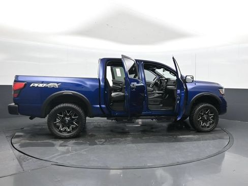 Used 2021 Nissan Titan PRO-4X w/ Pro-4x Convenience Package AWD/4WD image 49