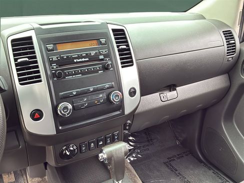 Used 2012 Nissan Frontier PRO-4X w/ Pro-4x Luxury Pkg image 15