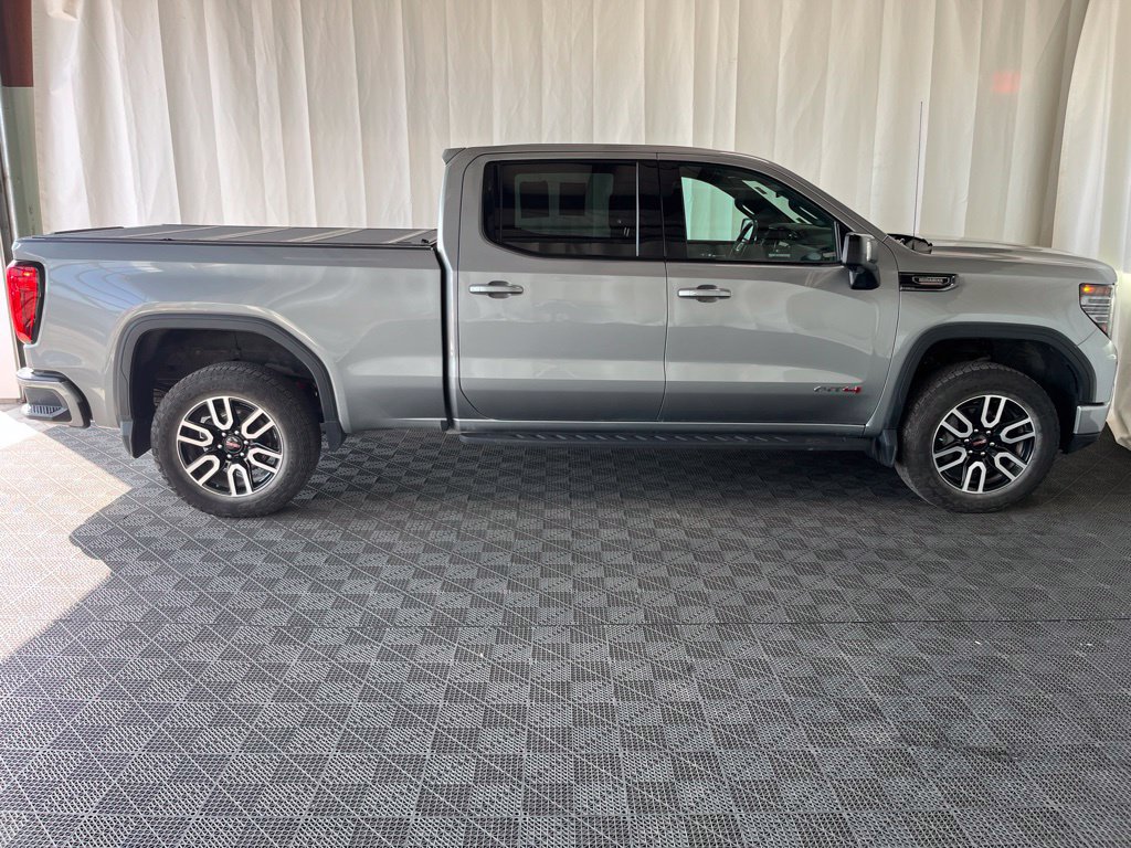 Used 2024 GMC Sierra 1500 AT4 w/ AT4 Premium Package AWD/4WD image 2