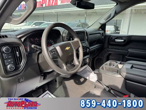 Used 2022 Chevrolet Silverado 1500 Custom image 3