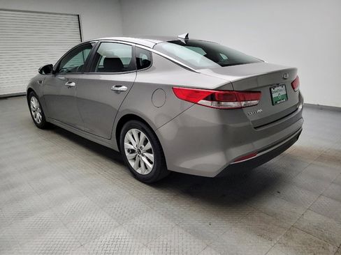 Used 2018 Kia Optima LX w/ 17" Alloy Wheels Package FWD image 5