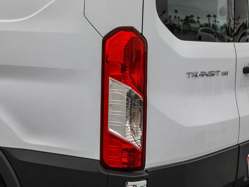 Used 2015 Ford Transit 150 130 Low Roof RWD image 9